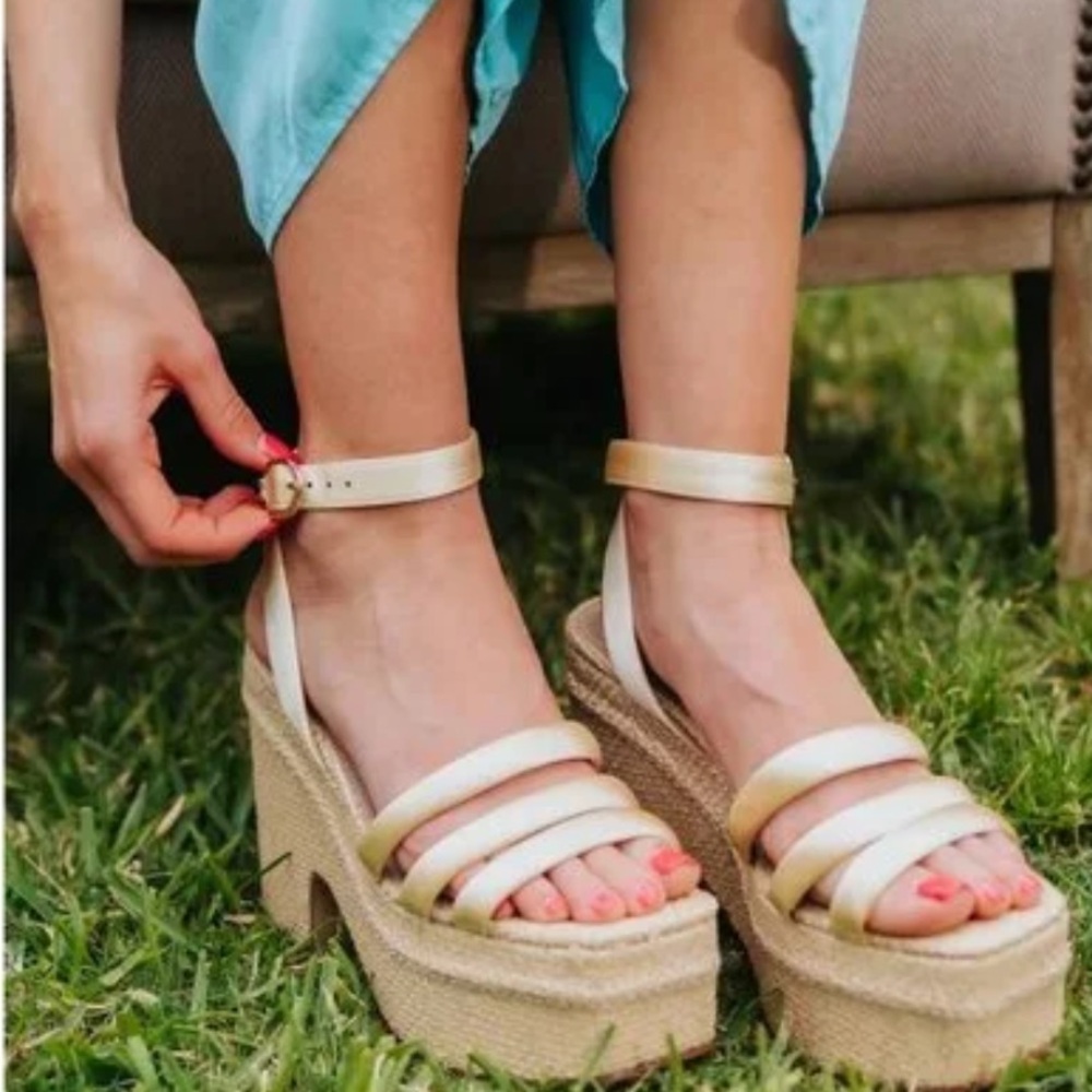 🌸SAM EDELMAN🌸 Tibby Wedge Sandal Size: 11M